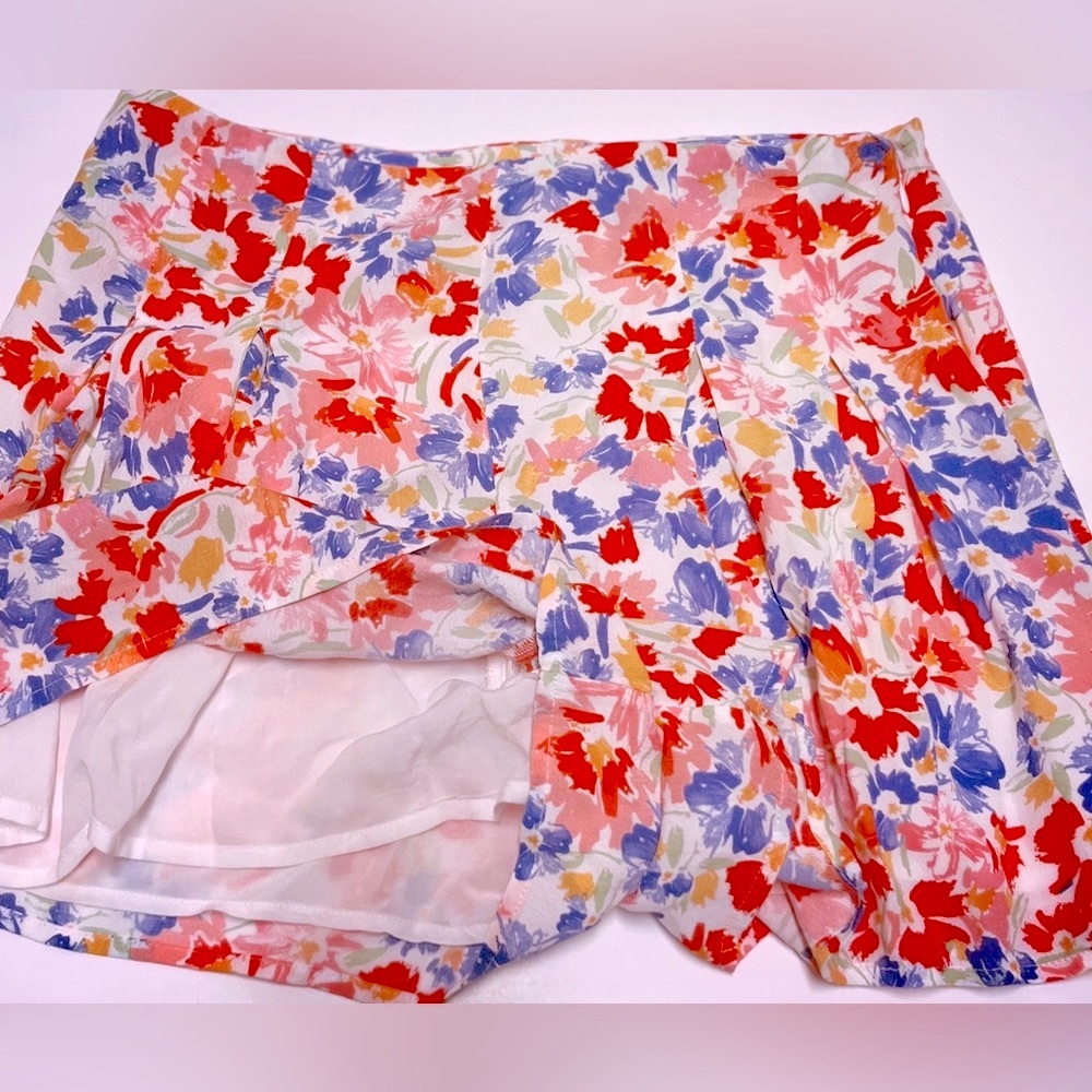 L*Space Ioana Shorts, NWT - Picture 8 of 15